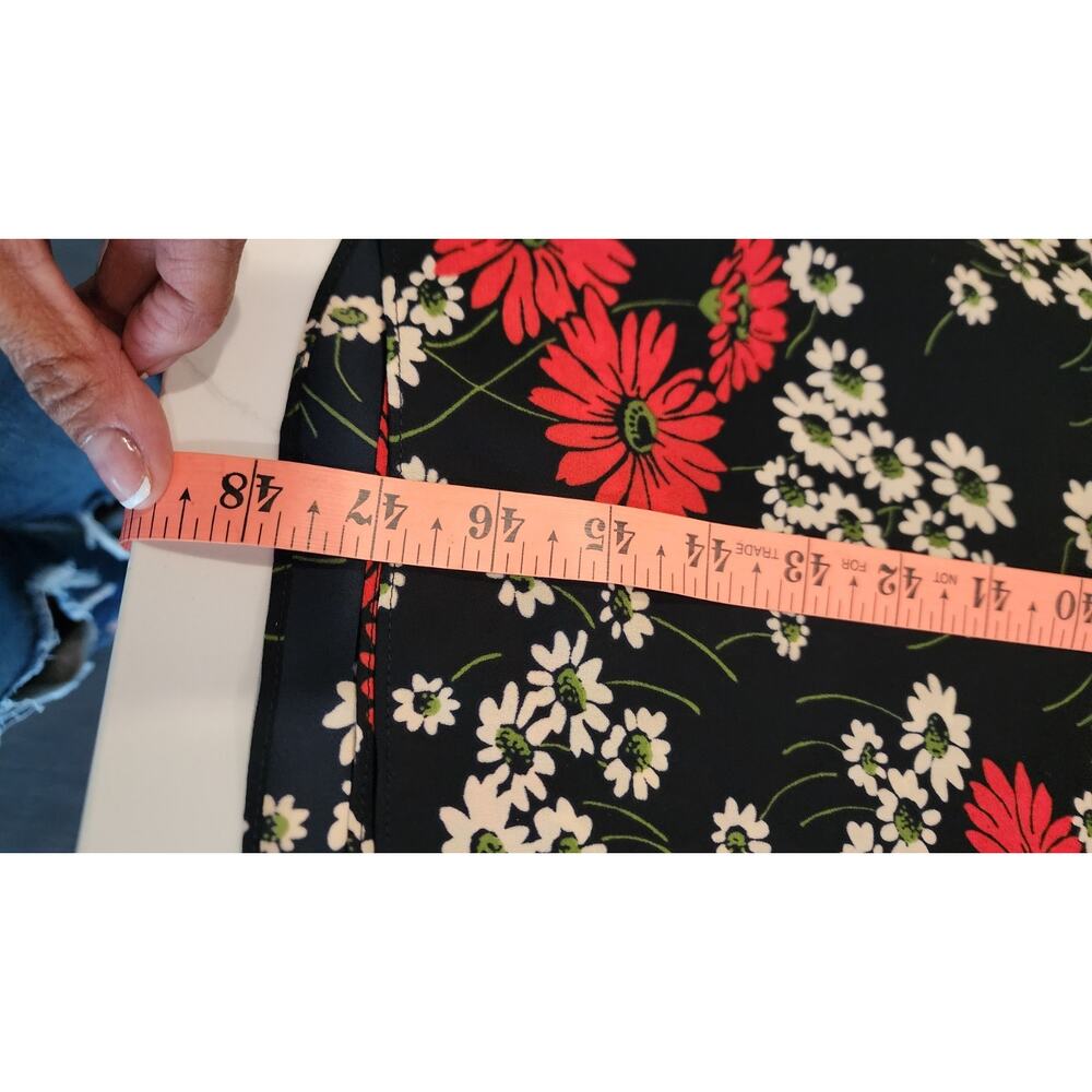 Madewell Hillside Daisies Peek A Boo Midi wrap dress Size 2 Surplice Bust - Picture 9 of 10
